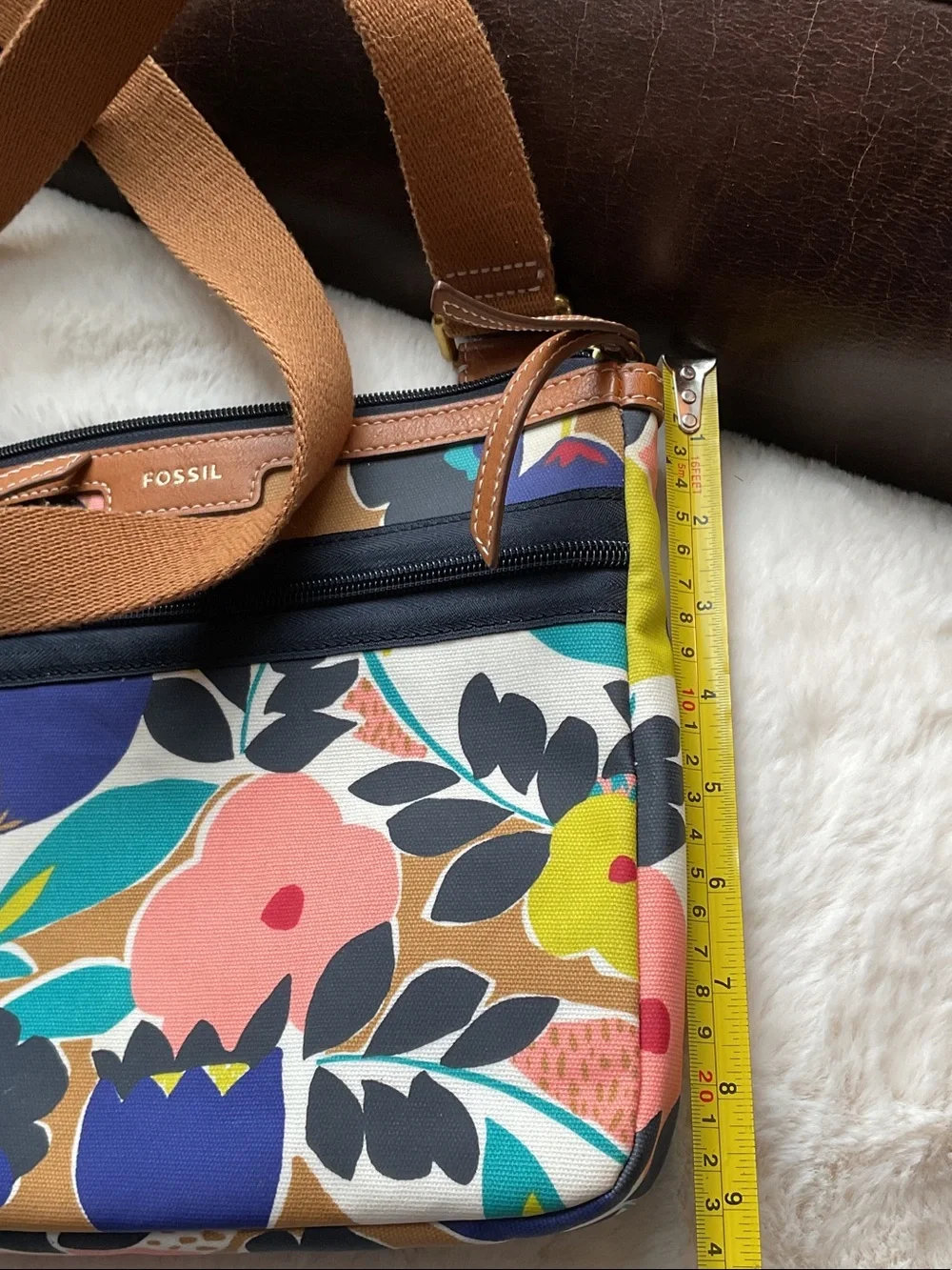 Fossil Eliza  Colorful Floral Canvas Crossbody - Picture 7 of 8